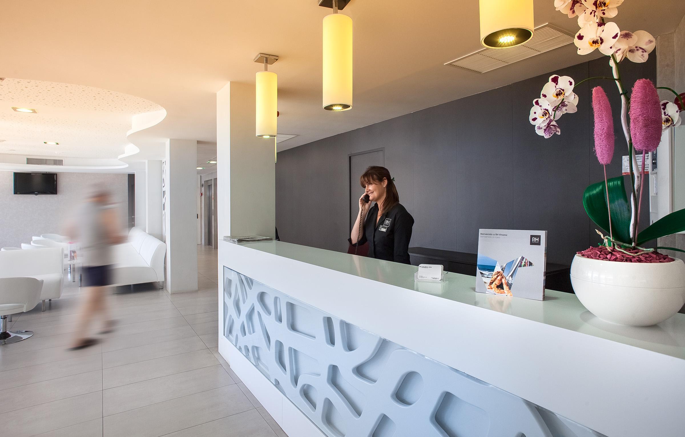 Rh Aura Hotel